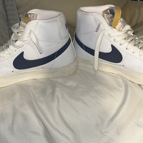 Nike hitops - Picture 6 of 8